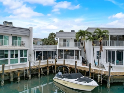 3 bedroom luxury Townhouse for sale in Highland Beach, Florida