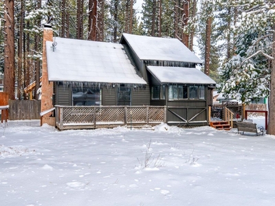 Luxury 2 bedroom Detached House for sale in South Lake Tahoe, California