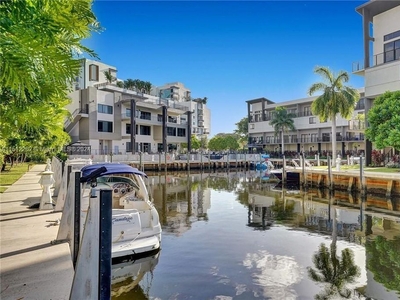 Luxury Townhouse for sale in Pompano Beach, United States