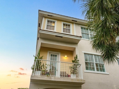 Luxury Townhouse for sale in Wilton Manors, Florida