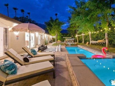 4 bedroom, Palm Springs CA 92262