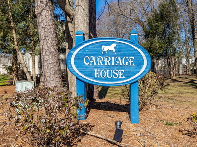 82 Carriage House # 82