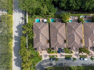 4 bedroom luxury Villa for sale in Aventura, Florida