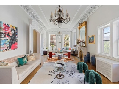 7 bedroom luxury House for sale in Brooklyn, New York