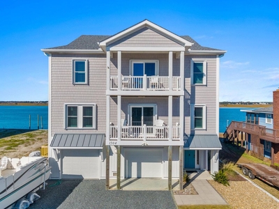 8 room luxury Detached House for sale in Topsail Beach, North Carolina