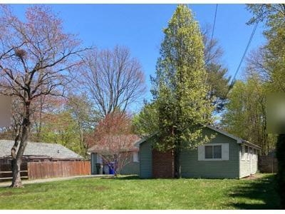 Foreclosure Single-family Home In Newington, Connecticut