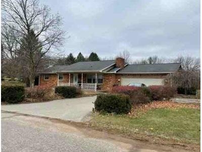 Foreclosure Single-family Home In Osseo, Michigan