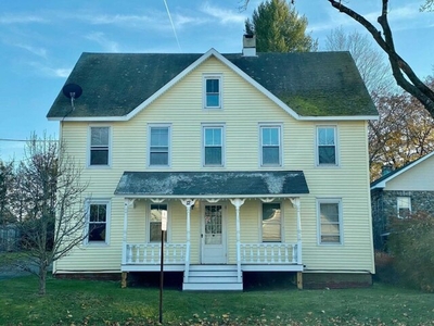 Home For Rent In Millbrook, New York