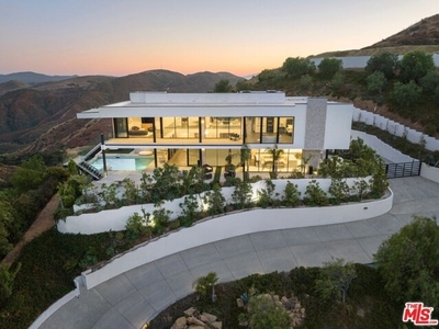 Home For Sale In Bell Canyon, California
