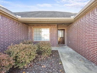 Home For Sale In Centerton, Arkansas