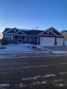 Home For Sale In Dickinson, North Dakota