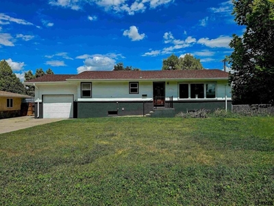 Home For Sale In Gering, Nebraska