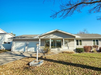 Home For Sale In Gretna, Nebraska