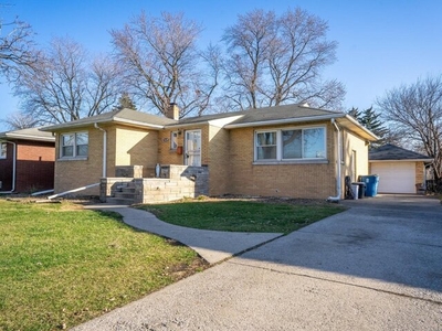 Home For Sale In Hammond, Indiana