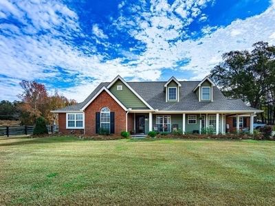 Home For Sale In Lagrange, Georgia