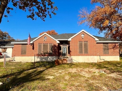 Home For Sale In Natalia, Texas