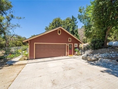 Home For Sale In Oak Glen, California
