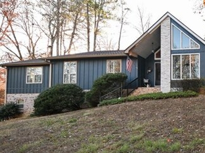 Home For Sale In Ooltewah, Tennessee