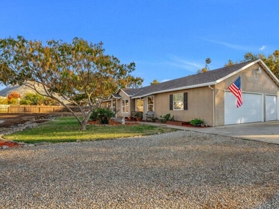 Home For Sale In Sanger, California