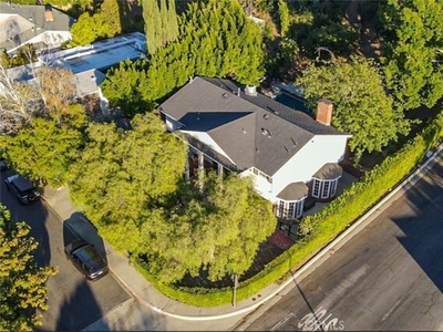 Home For Sale In Studio City, California