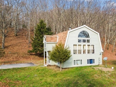 Home For Sale In Summit, New York