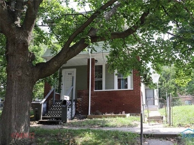 Home For Sale In Toledo, Ohio