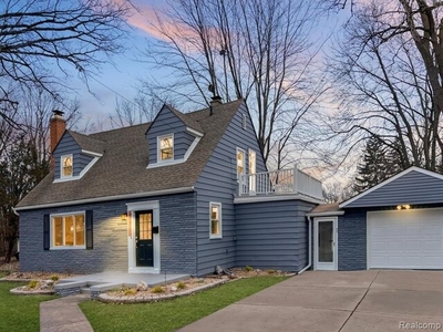 Home For Sale In Warren, Michigan