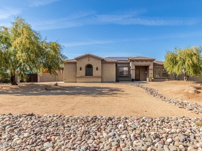 Home For Sale In Wittmann, Arizona