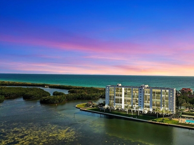 Luxury Flat for sale in Sarasota, Florida