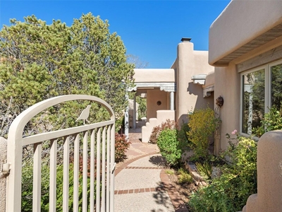 Luxury Townhouse for sale in Santa Fe, New Mexico