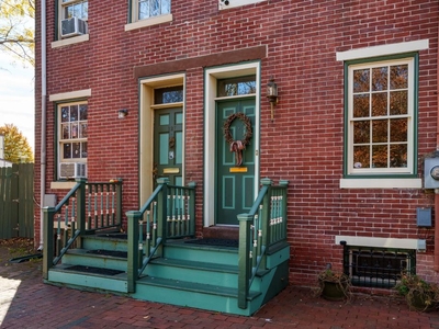 Luxury Townhouse for sale in Trenton, New Jersey