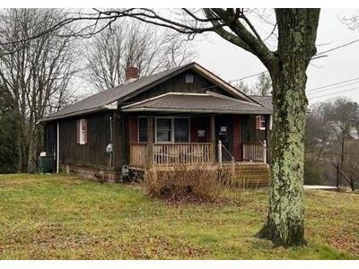 Preforeclosure Single-family Home In New Castle, Pennsylvania