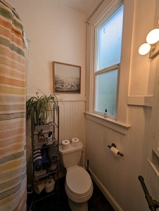Room For Rent, San Francisco, Room In Oak Manor