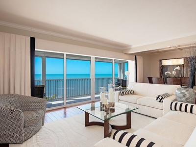 2 bedroom luxury Flat for sale in Naples, Florida