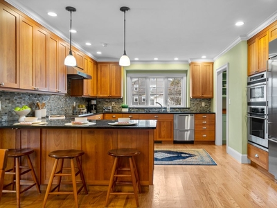 4 bedroom luxury Detached House for sale in Arlington, Massachusetts