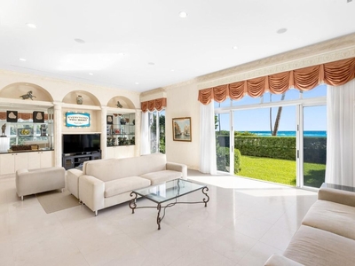 Luxury apartment complex for sale in Palm Beach, Florida
