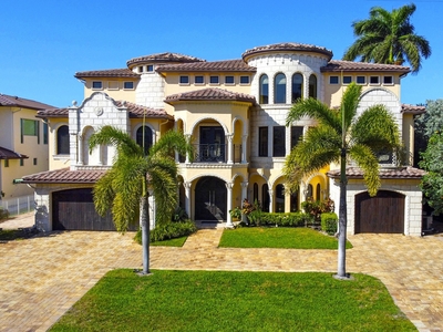 1011 Rhodes Villa Avenue, Delray Beach, FL, 33483 | 6 BR for sale, single-family sales