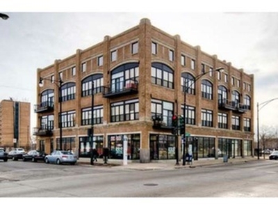 6300 S Woodlawn St #305, Chicago, IL 60637
