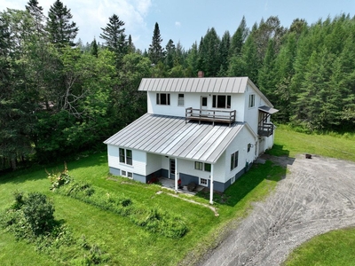 Luxury 9 room Detached House for sale in Greensboro, Vermont
