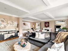 6 room luxury Apartment for sale in New York