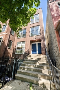 1629 N WINCHESTER St #2, Chicago, IL 60622