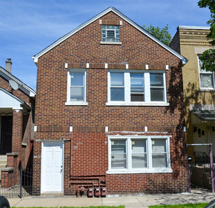 3817 S Honore Street, Chicago, IL 60609