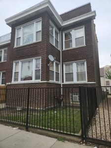 4321 N Kimball Avenue, Chicago, IL 60618