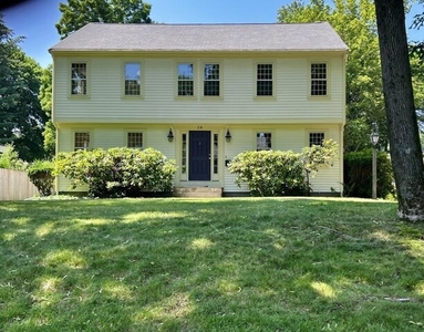 Home For Rent In Wellesley, Massachusetts
