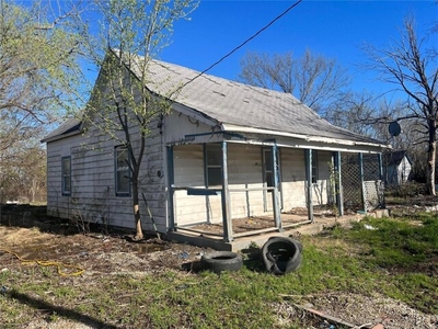 Home For Sale In Crocker, Missouri