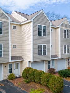 Home For Sale In Hampton, New Hampshire