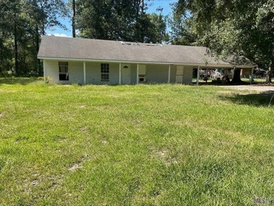 Home For Sale In Livingston, Louisiana
