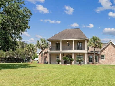 Home For Sale In Slaughter, Louisiana