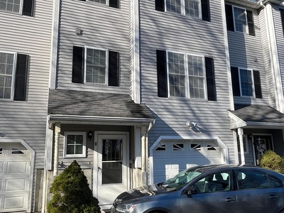 52 Packards Ln UNIT 4, Quincy, MA 02169