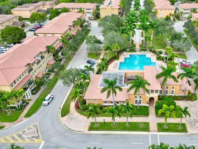 Luxury apartment complex for sale in Pembroke Pines, Florida